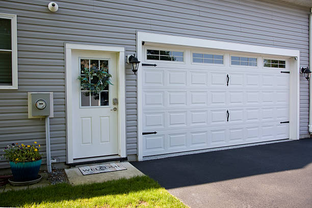 24/7 Emergency Garage Door Panel Replacement experts in Laie, HI
